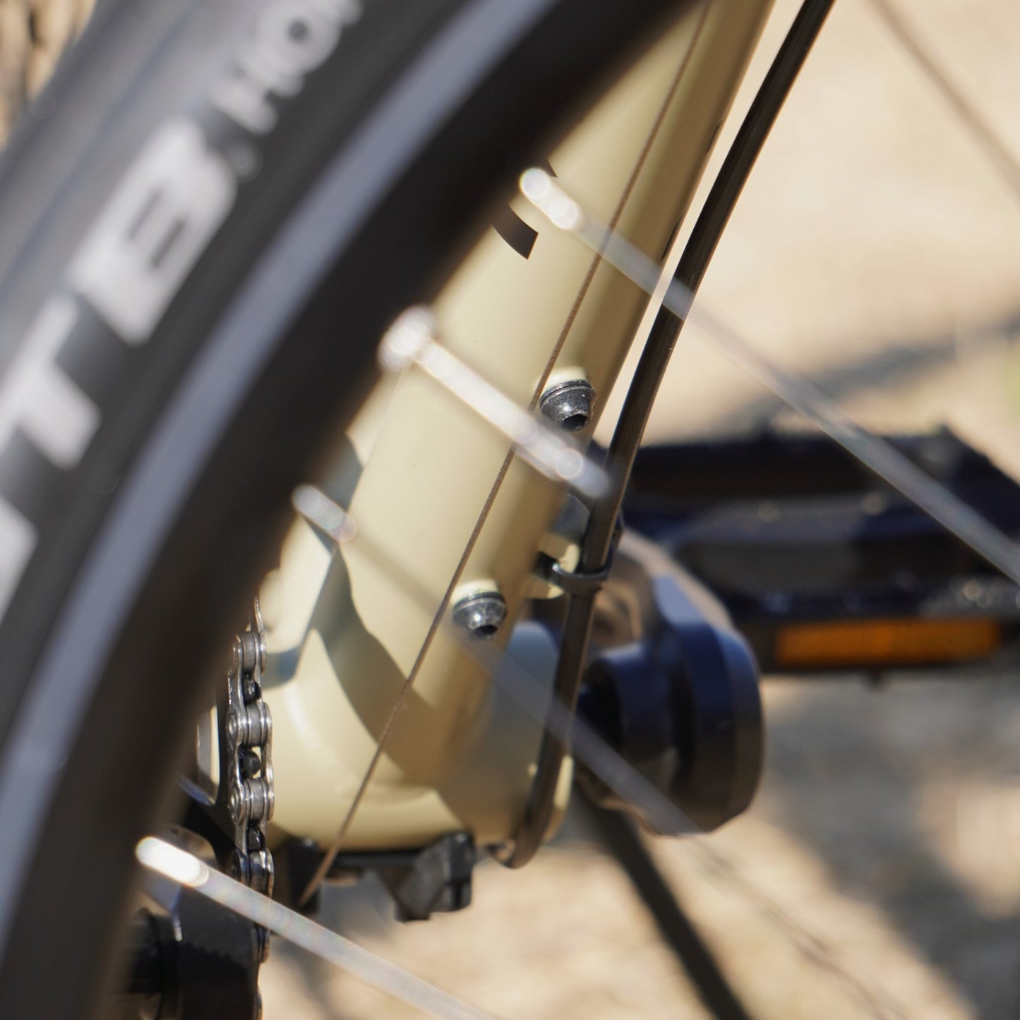 【2026年モデル】NICASIO SE（Black Tire Limited） Marin マリン NICASIO クロモリバイク グラベルクロス ツーリングバイク 街乗り 自転車 ディスクブレーキ クロスバイク