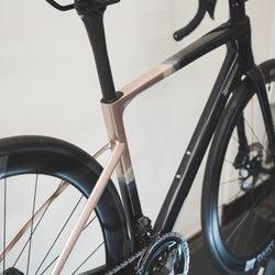 *【2027年モデル】RE8 105 Di2 PHOTO COLLECTION
