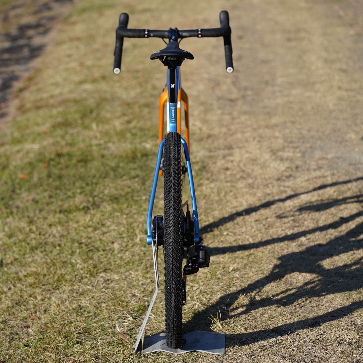 【アウトレット】EXPLORO TEAM EAGLE/FORCE eTap（size-M） グラベルバイク 650B AXS グラベル エクスプローロ TEAM XX1 AXS リアディレイラー ワイドレンジ グラベル グラベルツーリング バイク 3T グラベルロード