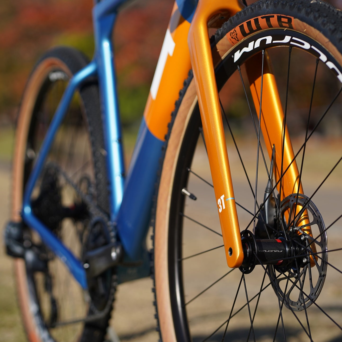 【アウトレット】EXPLORO TEAM EAGLE/FORCE eTap（size-M） グラベルバイク 650B AXS グラベル エクスプローロ TEAM XX1 AXS リアディレイラー ワイドレンジ グラベル グラベルツーリング バイク 3T グラベルロード