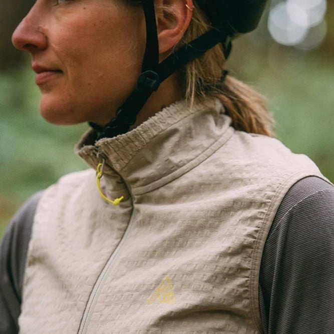 CHILCO VEST WOMEN'S 7メッシュ ジレ サイクリング レディース