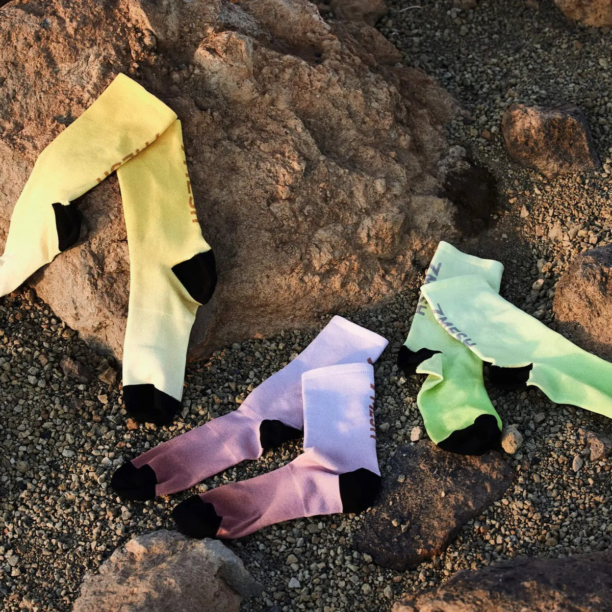 7MESH FADING LIGHT SOCK 高通気サイクリングソックス