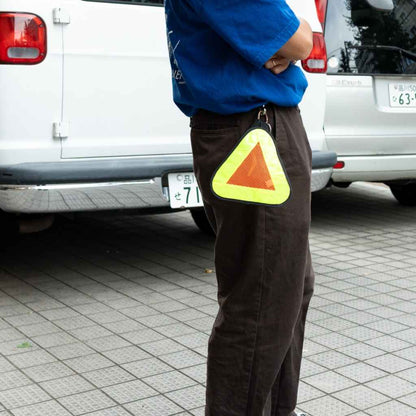 reflective yield symbol