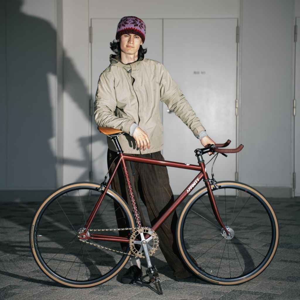AFFINITY CYCLES Lo Pro Track Frame｜NY発、攻撃的パシュート