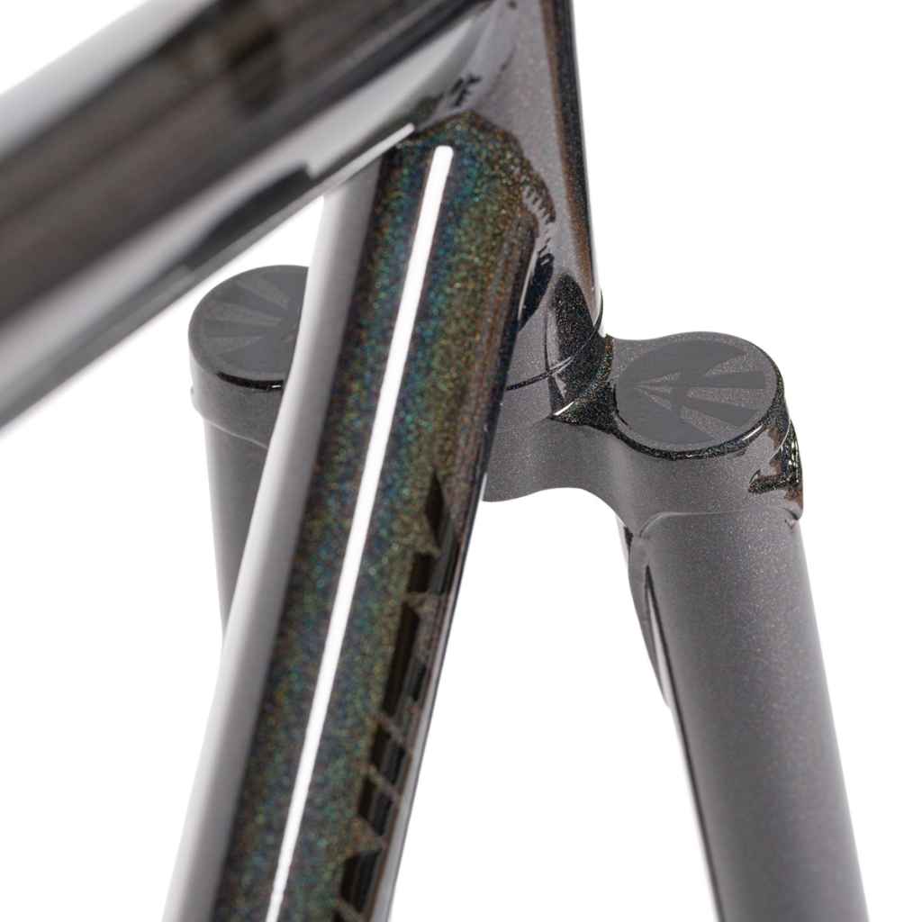 lo pro track frame