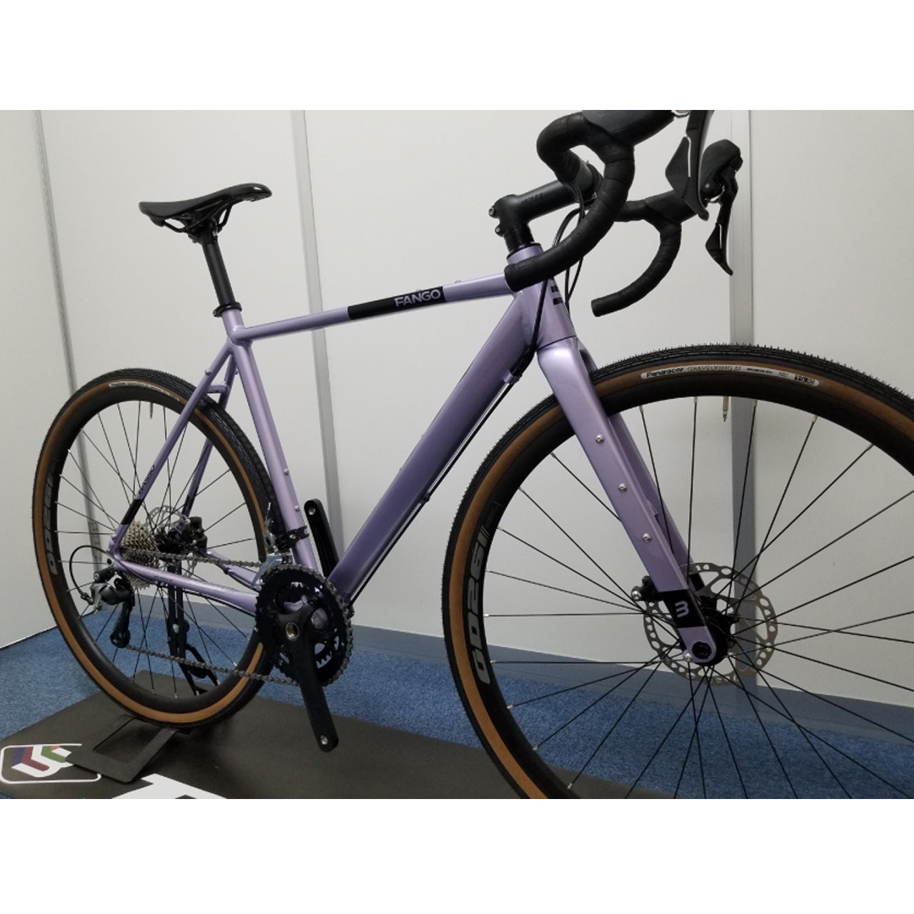 【スーパーセール！】【2025年モデル】FANGO BASSO バッソ FANGO ファンゴ グラベルロードバイク アルミグラベルロード Shimano GRX400 グラベルキング タイヤ キャリア対応バイク ツーリングバイク