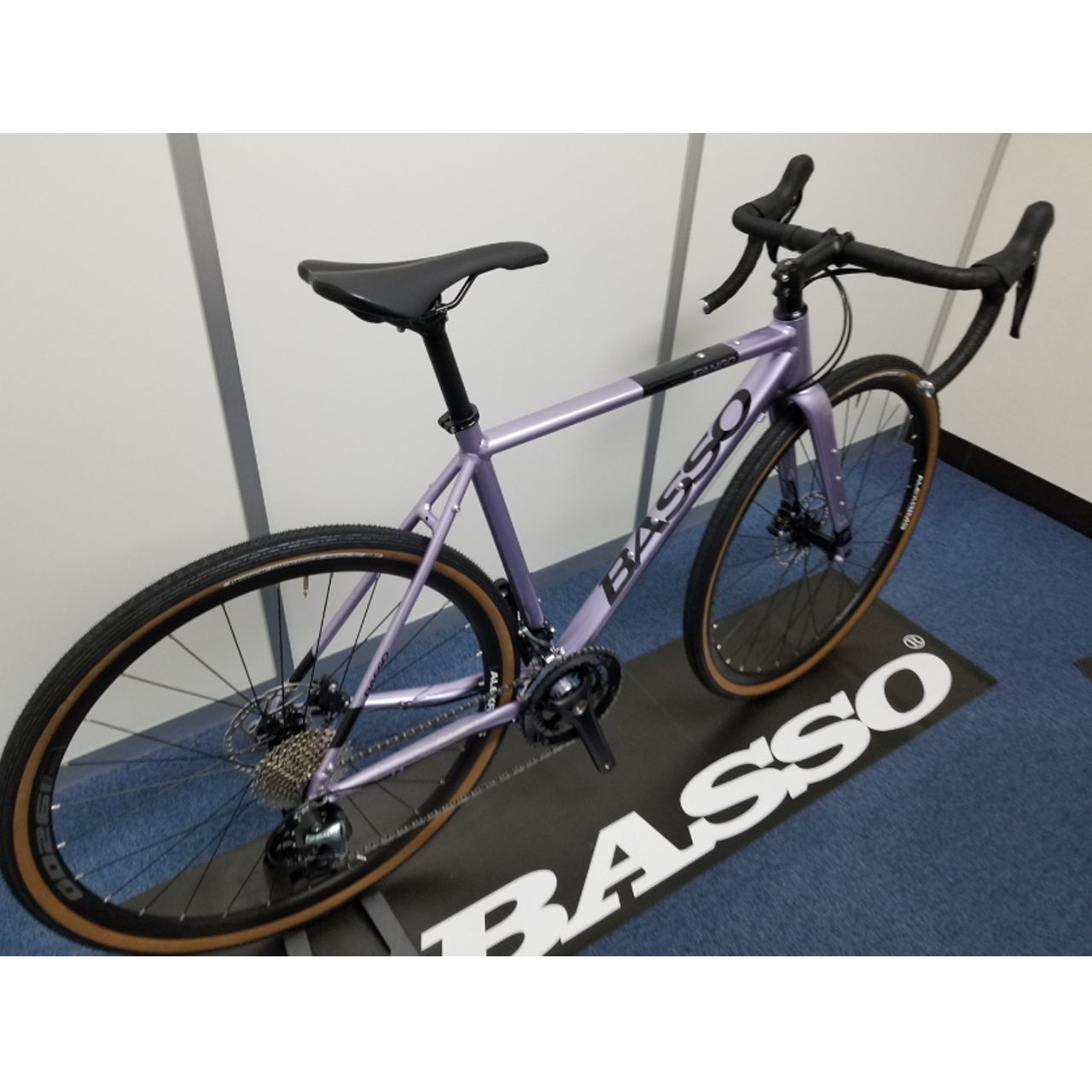 【スーパーセール！】【2025年モデル】FANGO BASSO バッソ FANGO ファンゴ グラベルロードバイク アルミグラベルロード Shimano GRX400 グラベルキング タイヤ キャリア対応バイク ツーリングバイク