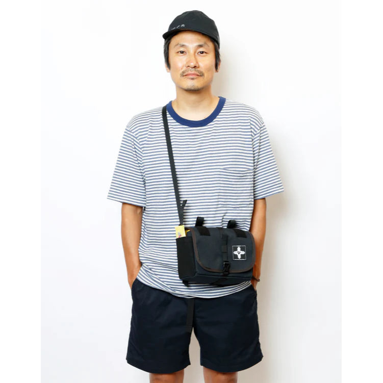 【RMW × PAPERSKY】 BIKE'N HIKE FRONT BAG RawLow Mountain Works（ローローマウンテンワークス） PAPERSKY ハンドルバーバッグ バイクパッキング バッグ ショルダーバッグ 2WAY マップケース クリアポケット ソフトマウント ウェビング