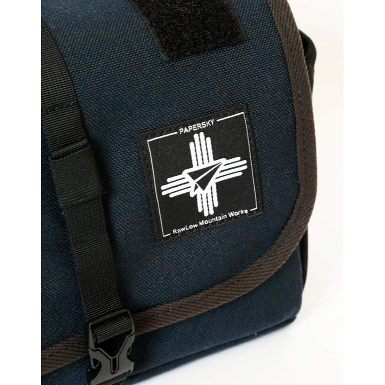 【RMW × PAPERSKY】 BIKE'N HIKE FRONT BAG RawLow Mountain Works（ローローマウンテンワークス） PAPERSKY ハンドルバーバッグ バイクパッキング バッグ ショルダーバッグ 2WAY マップケース クリアポケット ソフトマウント ウェビング