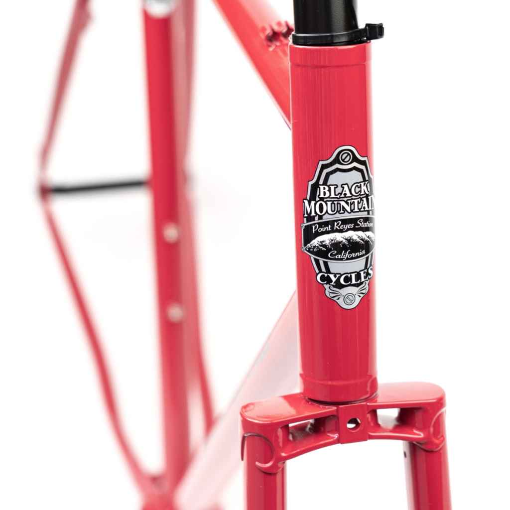 BLACK MOUNTAIN CYCLES MONSTERCROSS V6｜自由な発想で楽しむクロモリ