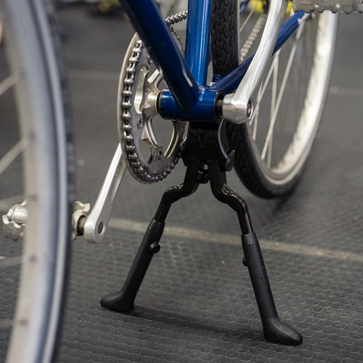 double leg kickstand