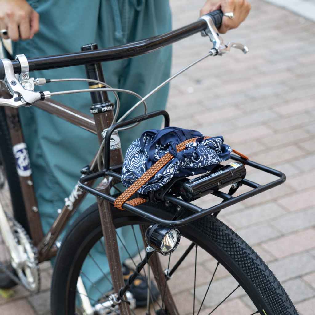 flat bungee ブルーラグ 荷物固定バンド 自転車バンジーコード バスケットアクセサリー ラック用コード サイクルパーツ 荷締めベルト