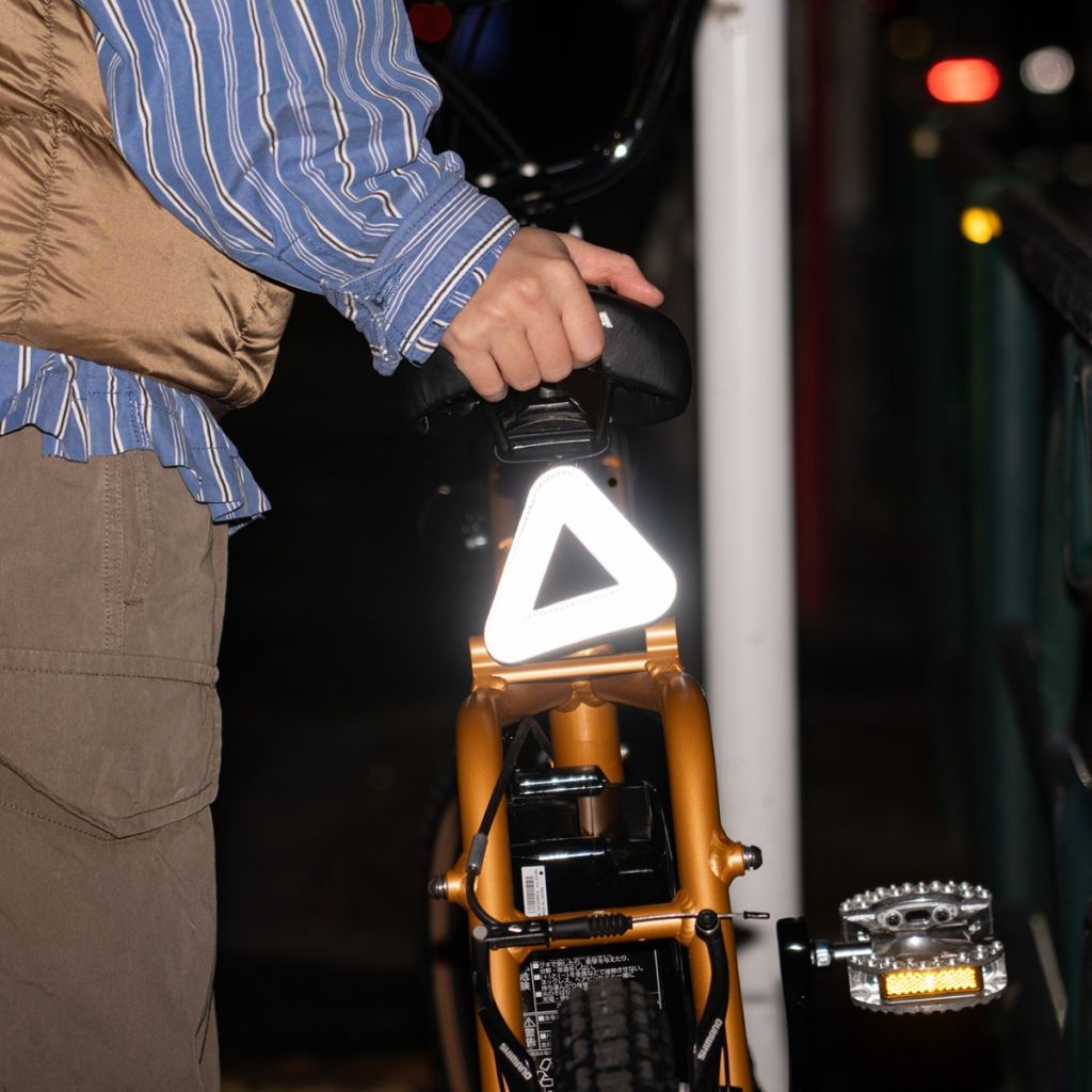 triangle reflector（ASSORT） リフレクター 自転車 三角リフレクター バイクアクセサリー 自転車安全グッズ BLUE LUG ブルーラグ アソートカラー MADE IN JAPAN