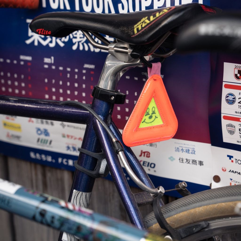 triangle reflector（ASSORT） リフレクター 自転車 三角リフレクター バイクアクセサリー 自転車安全グッズ BLUE LUG ブルーラグ アソートカラー MADE IN JAPAN