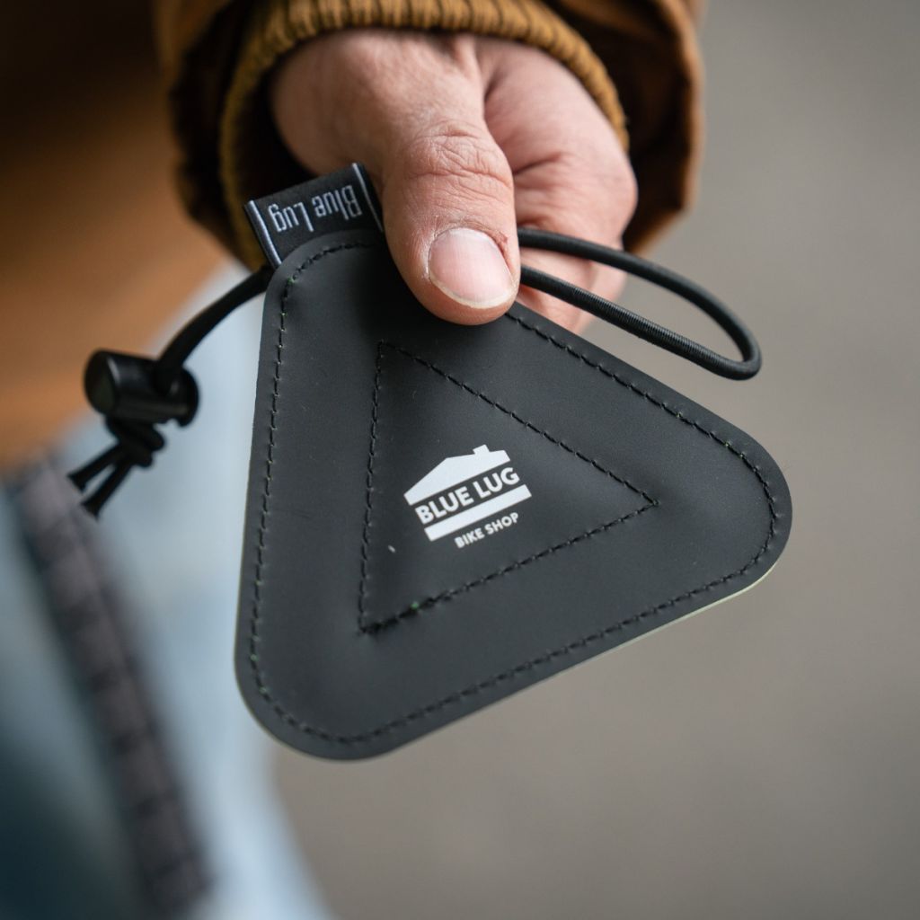 triangle reflector（ASSORT） リフレクター 自転車 三角リフレクター バイクアクセサリー 自転車安全グッズ BLUE LUG ブルーラグ アソートカラー MADE IN JAPAN