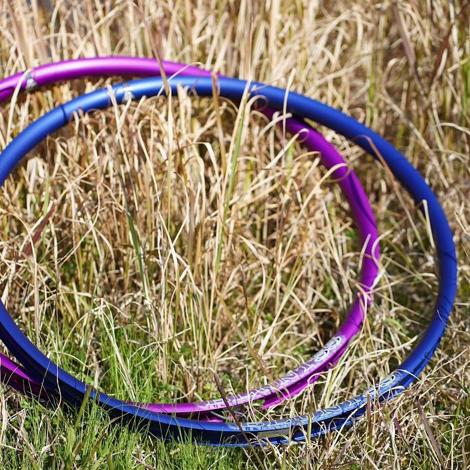 VELOCITY BLUNT SS COLOR ANODIZED 30mm幅 チューブレス対応ディスクリム
