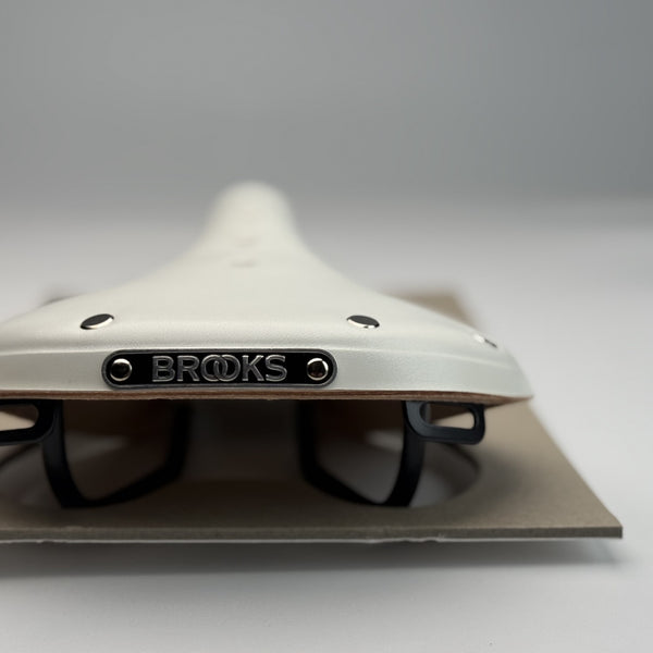 B17 WHITE