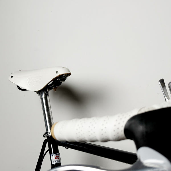 B17 WHITE