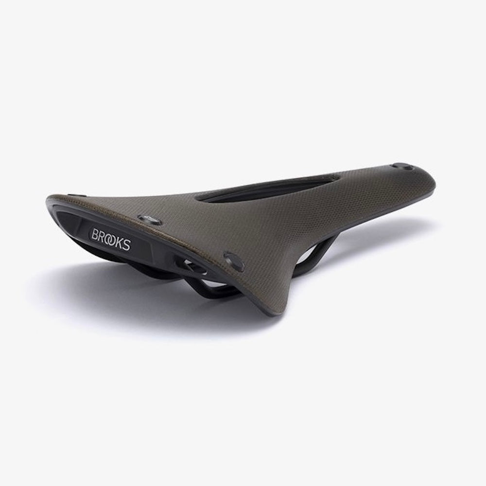 C17 CARVED COLOR Brooks C17 Carved Cambium サドル カーブド 穴あきサドル 防水 グラベル サドル ロングライド サドル 全天候型サドル ツーリングサドル