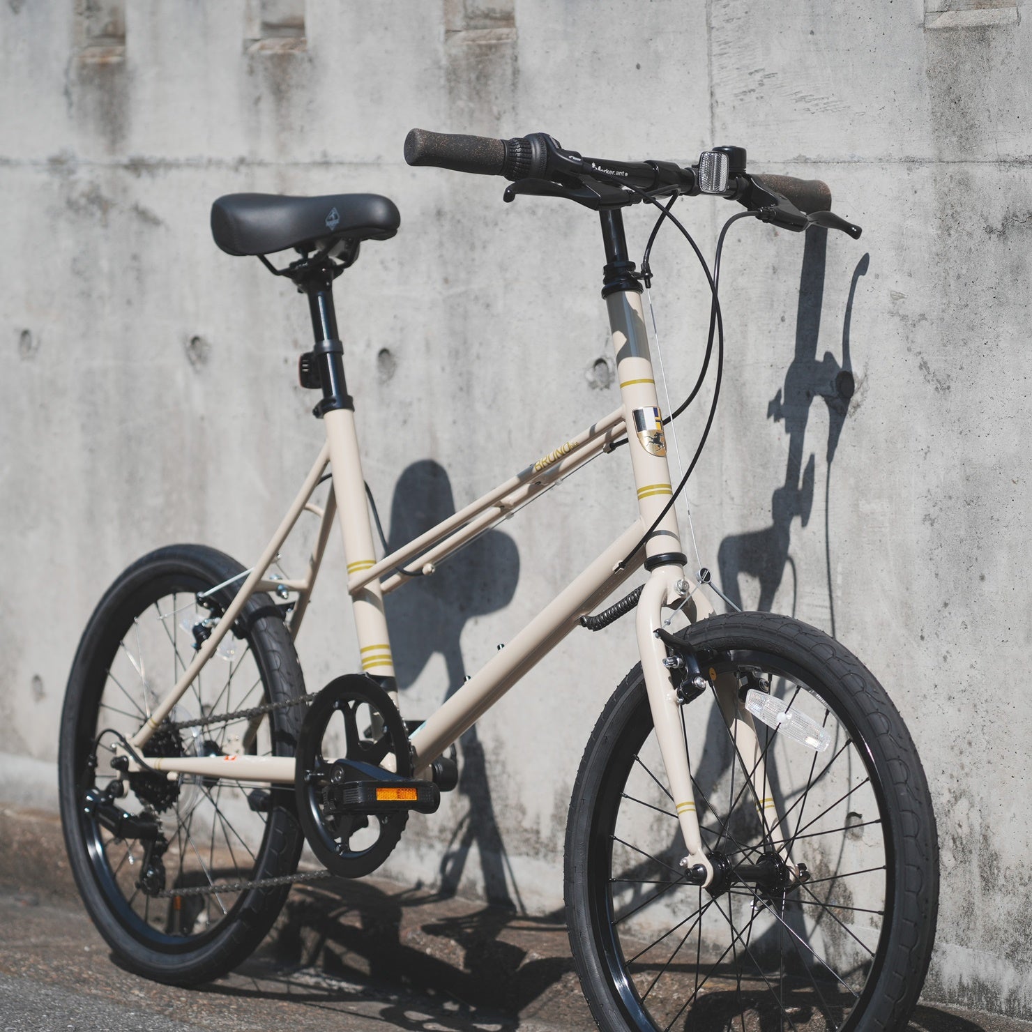 BRUNO MIXTE BLACK EDITION｜街に馴染む、軽やかな乗り心地の定番