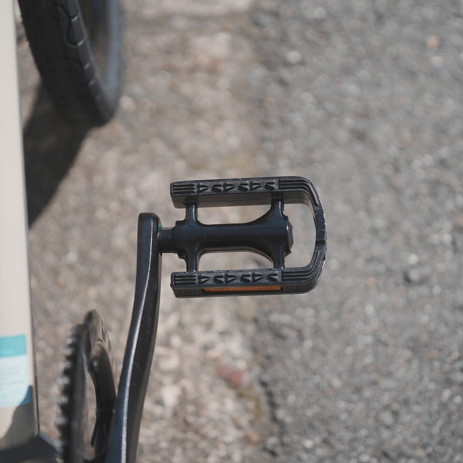 BRUNO MIXTE BLACK EDITION｜街に馴染む、軽やかな乗り心地の定番