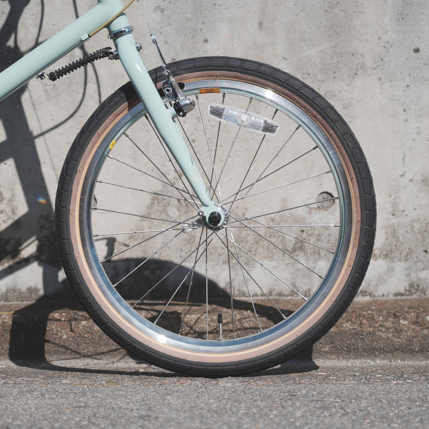 BRUNO MIXTE SILVER EDITION｜軽やかに街を楽しむ定番ミニベロ – 京都