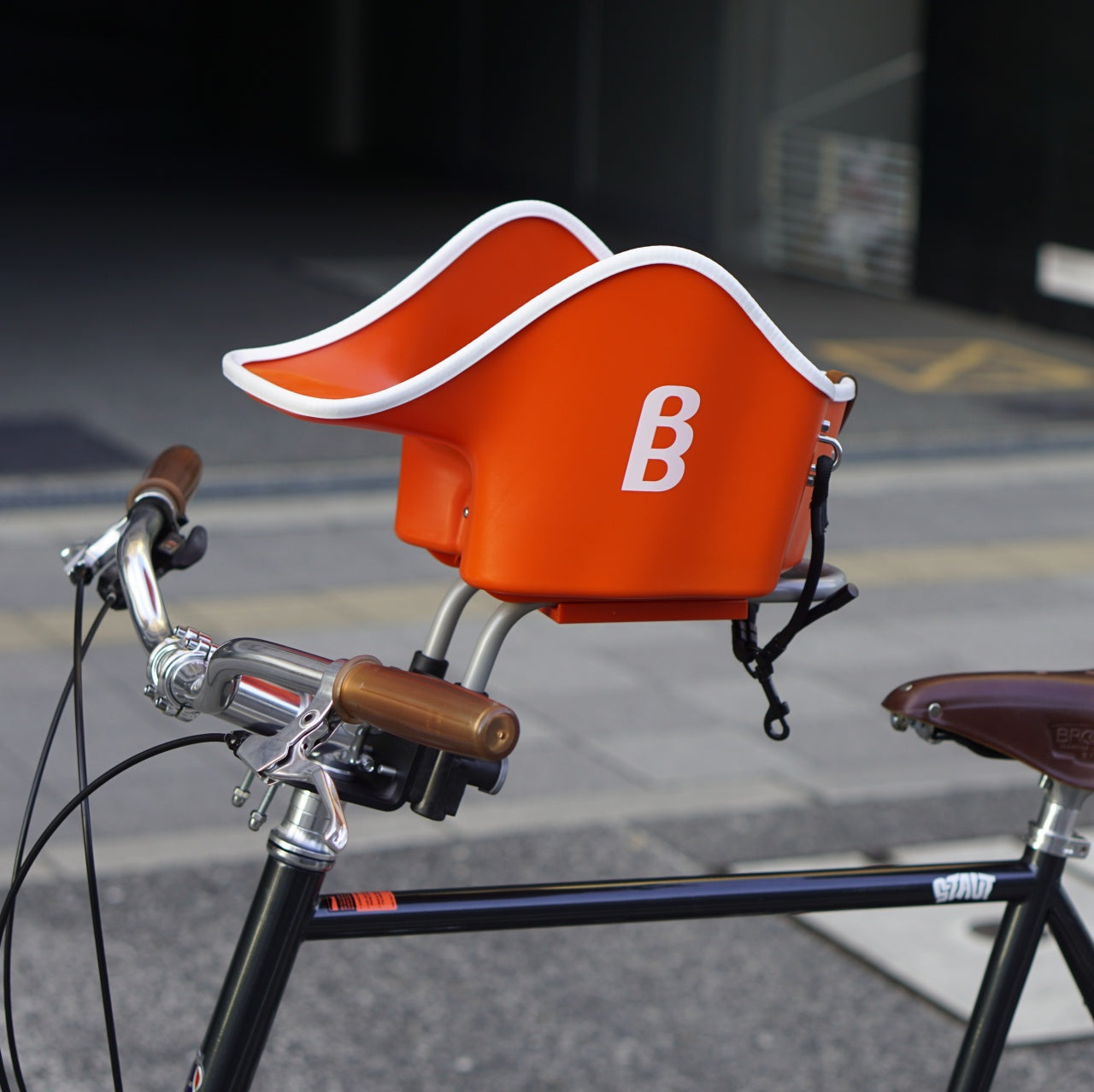 Canine Copilot Brook & Breeze Canine Copilot ドッグシート 犬 自転車 同乗 小型犬 ハーネス ペット用バイクシート クイックリリース ドッグキャリア 犬とのサイクリング