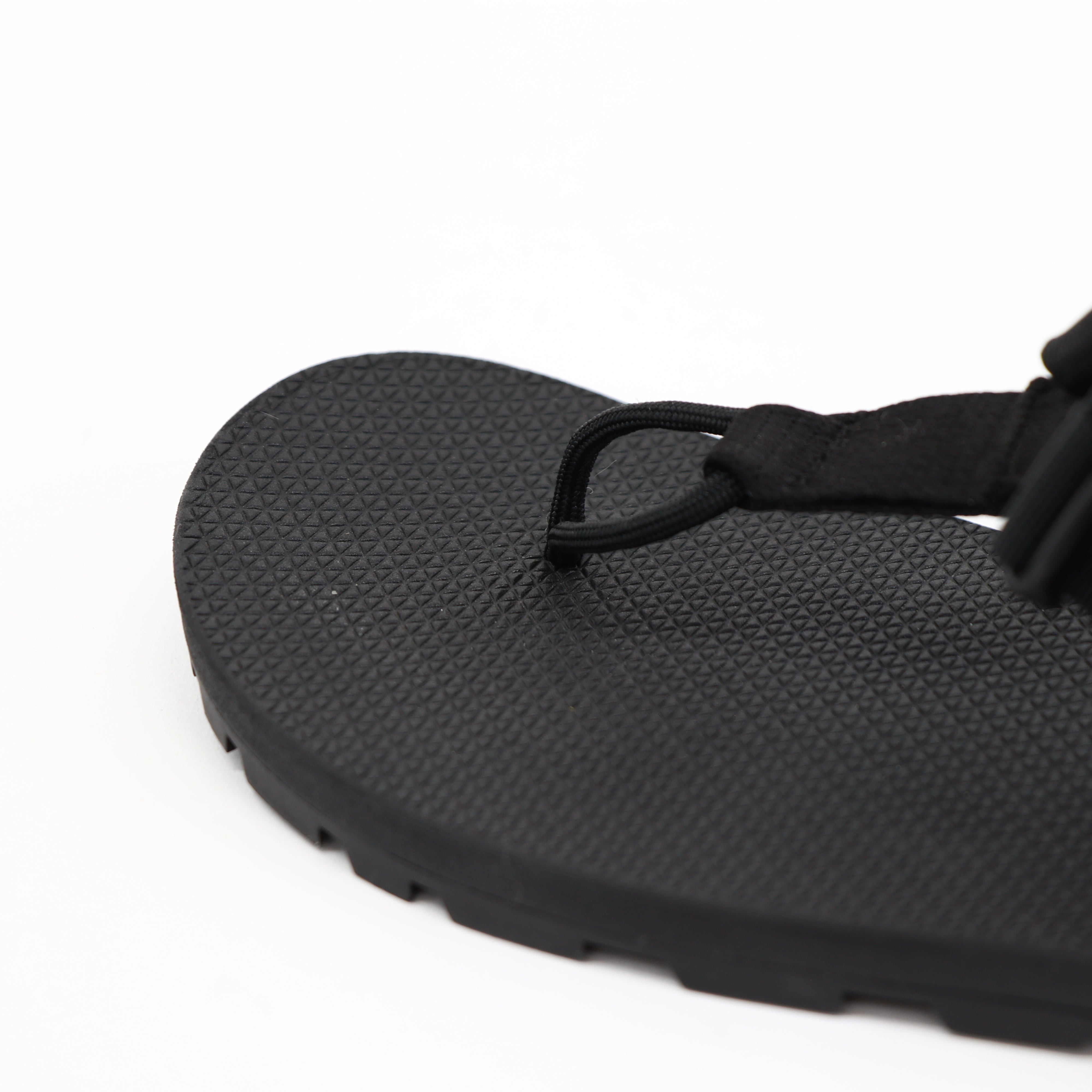 【TOTEME】ブラウン クロコエンボス ビーチサンダル Cairn Evo #Clay [CRN-FC-CLY-0708]｜BEDROCK SANDALS – moderate