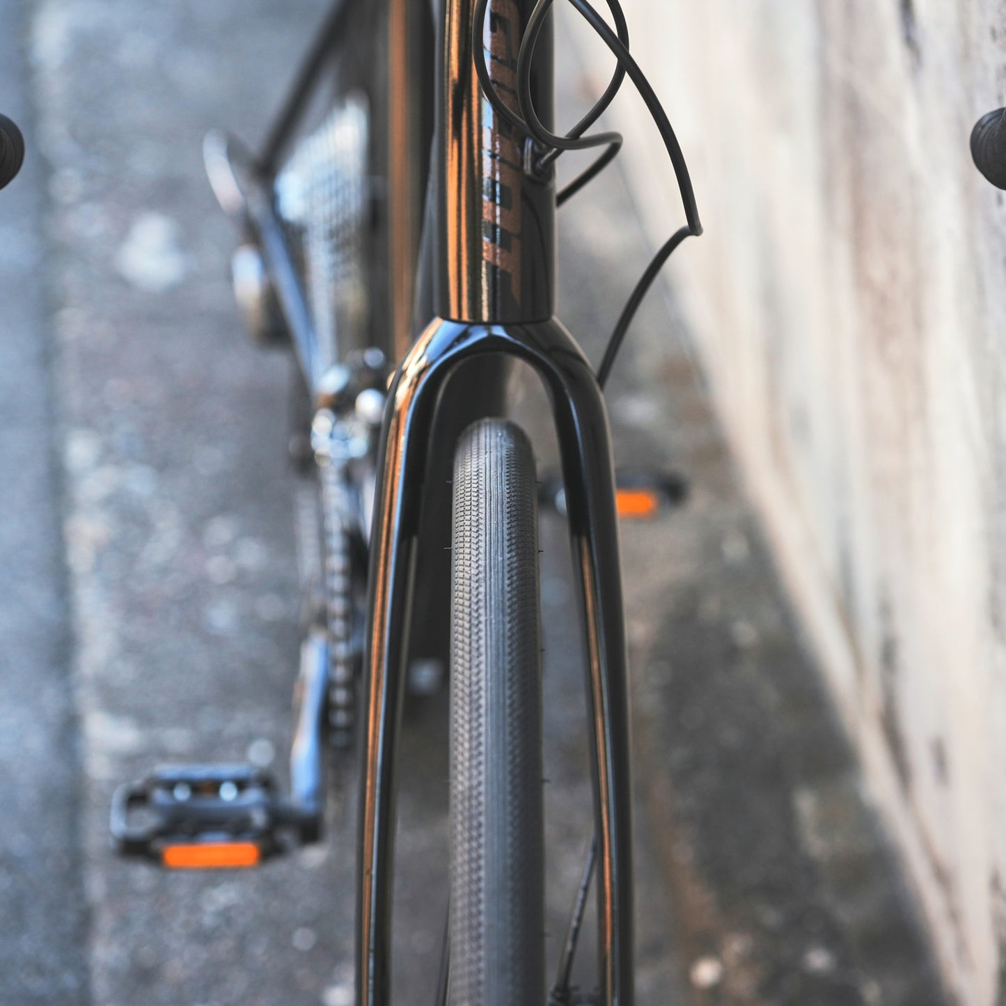 【型落ちセール！】【京都/店頭お渡し限定】【2023年モデル】Contend AR 1（480size） ジャイアント ロードバイク 中古 初心者 おすすめ 通勤 用 コンテンド AR 1 レビュー チューブレスレディ 38C タイヤ対応 オールロード