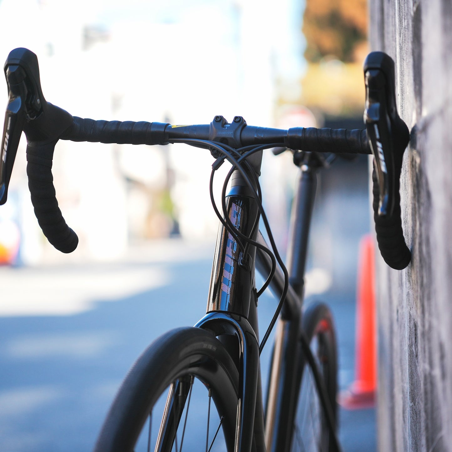 【型落ちセール！】【京都/店頭お渡し限定】【2023年モデル】Contend AR 1（480size） ジャイアント ロードバイク 中古 初心者 おすすめ 通勤 用 コンテンド AR 1 レビュー チューブレスレディ 38C タイヤ対応 オールロード