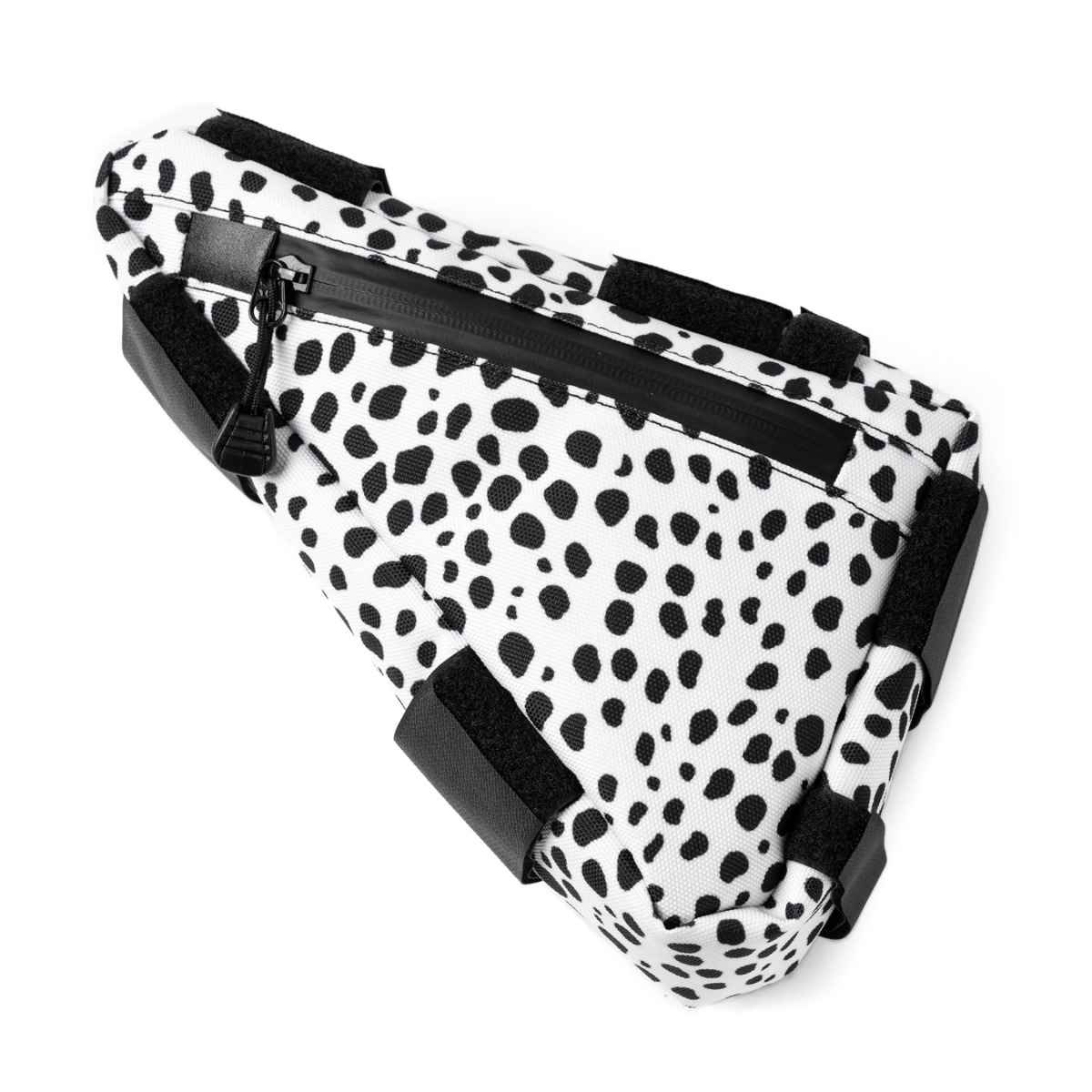 FAIRWEATHER corner bag｜フレームの隙間を活かす日本製コンパクト