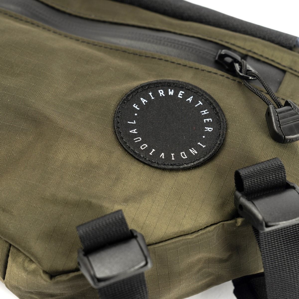 Frame bag half