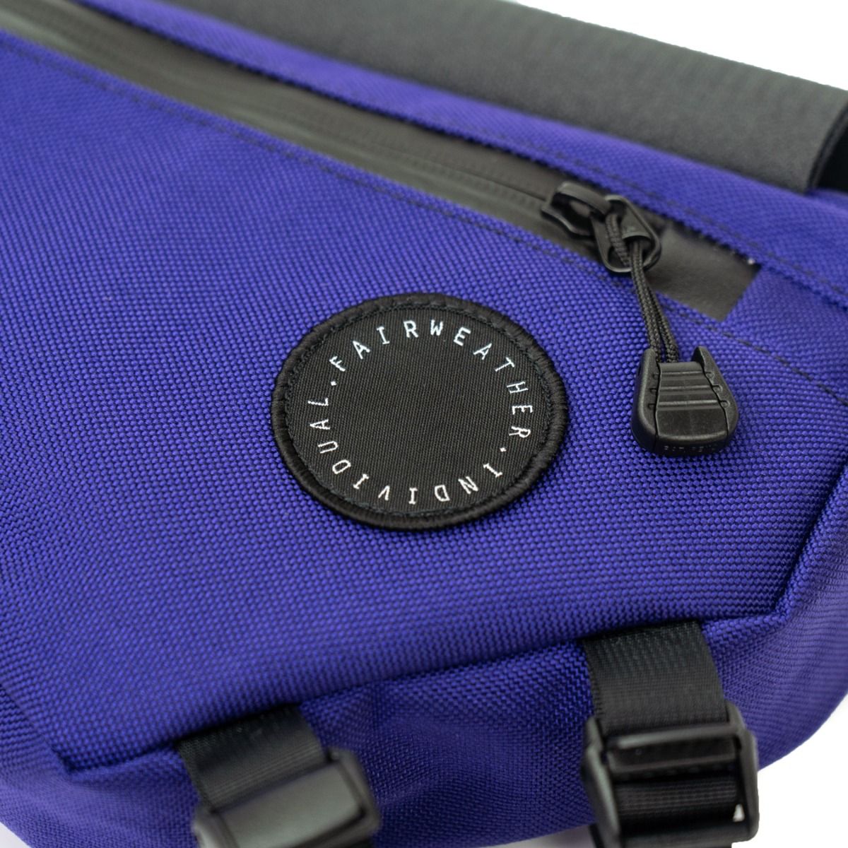 Frame bag half