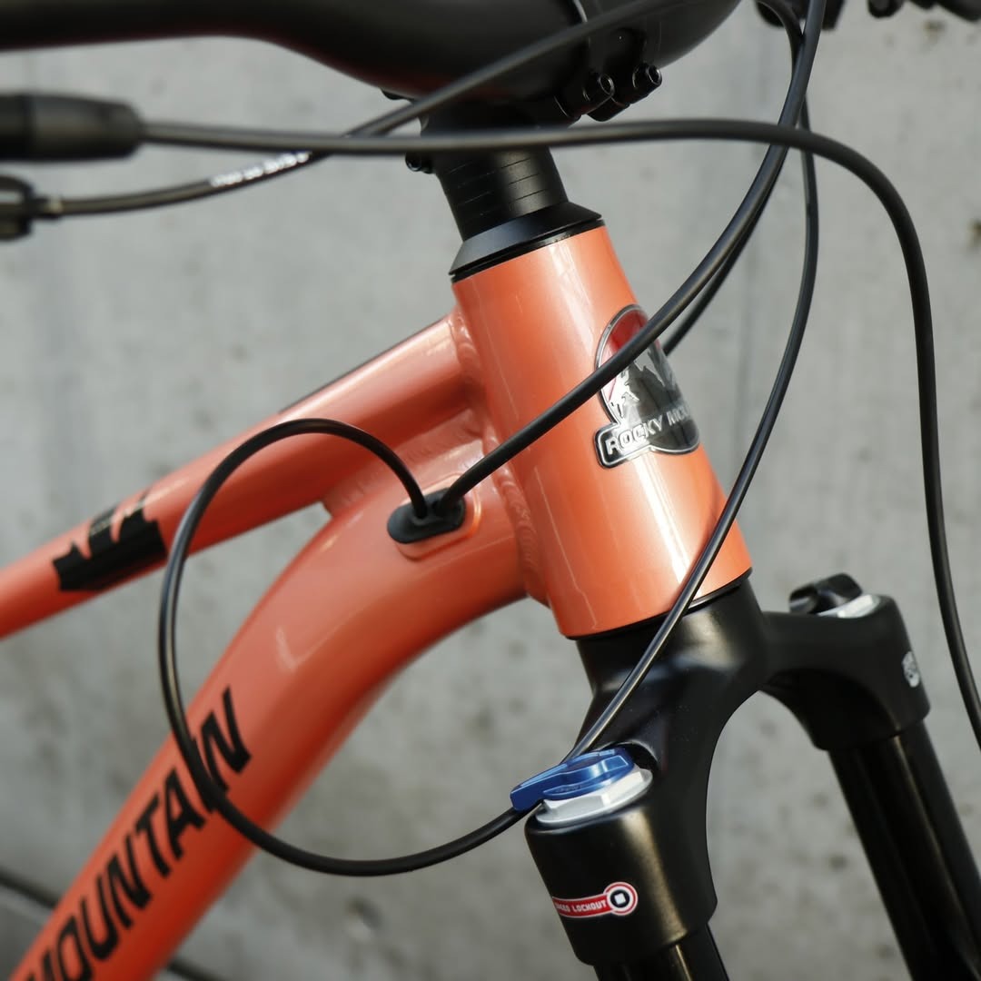 【型落ちセール！】【2022年モデル】GROWLER 40 ロッキーマウンテンMTB ハードテイルマウンテンバイク プラスタイヤMTB DEORE12速 ドロッパーポスト標準 トレイルバイク 油圧ディスクMTB