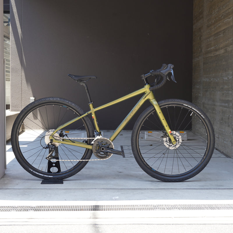 SALSA CYCLES JOURNEYER 650 SORA 700Cグラベルロード Green
