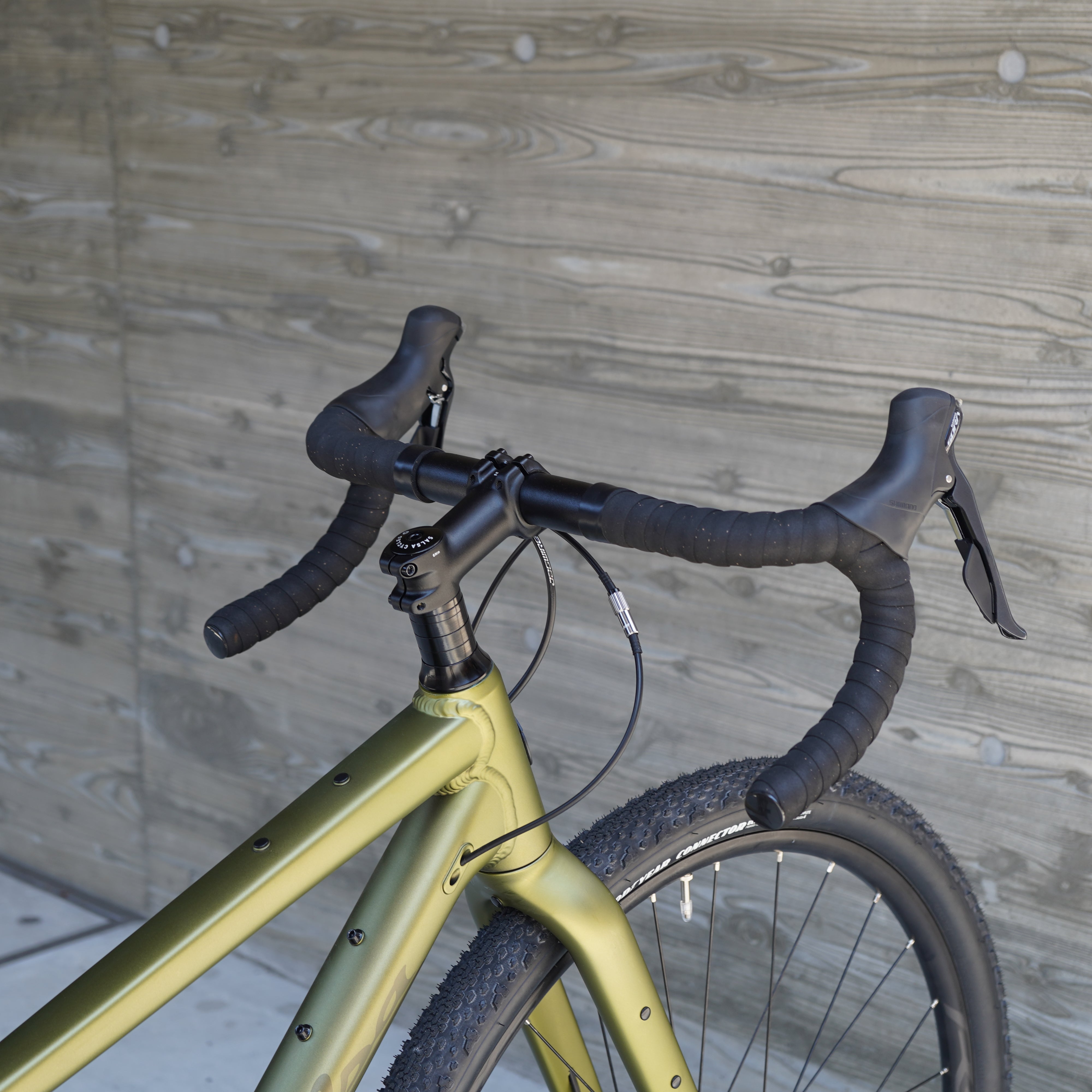SALSA CYCLES｜SALSA JOURNEYER SORA CUSTOM｜700Cで旅の景色を広げる