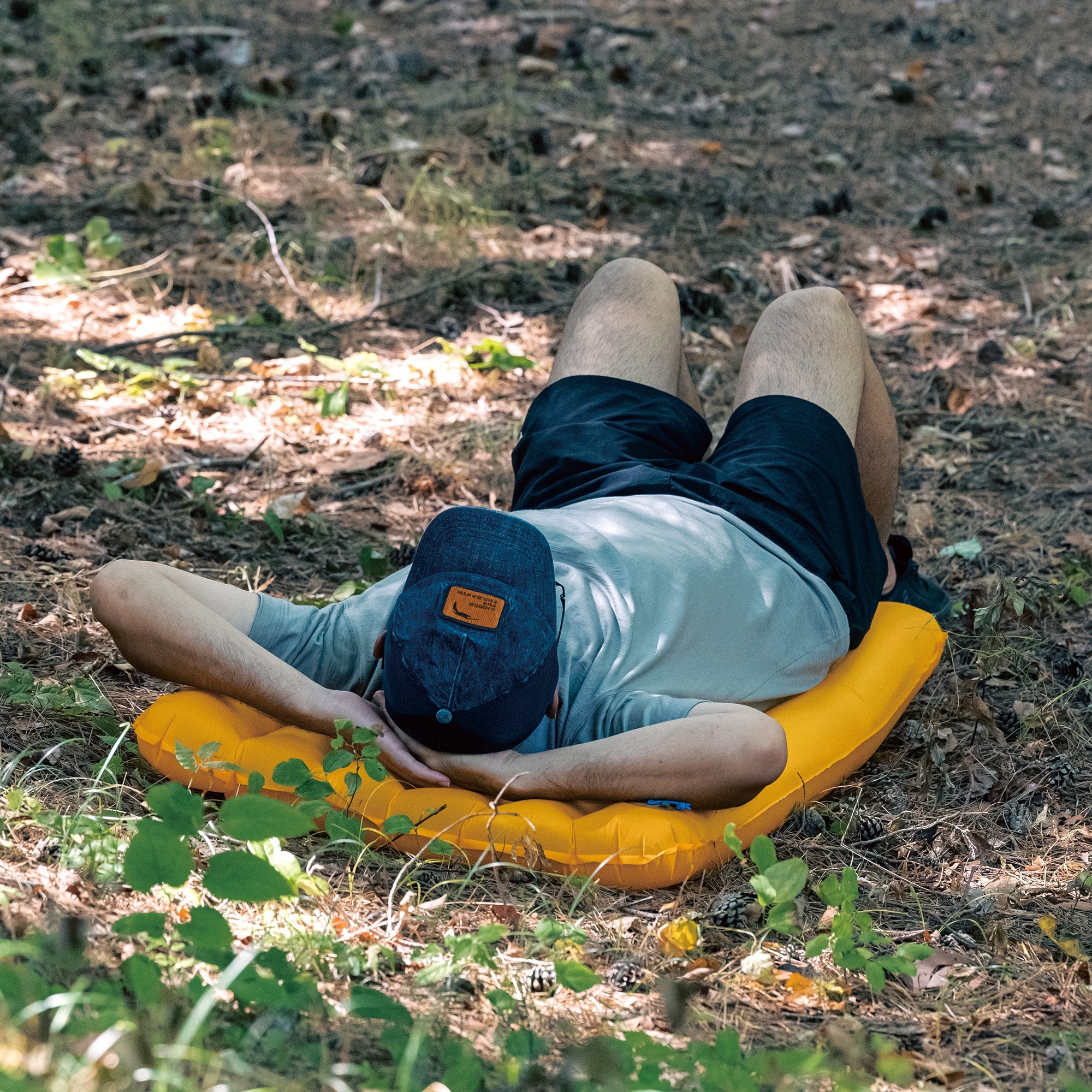 KIVA OUTDOORS｜KIVA INSULATED VENTURE WIDE SHORT｜軽さと眠りを両立