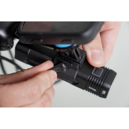 BLINDER 700