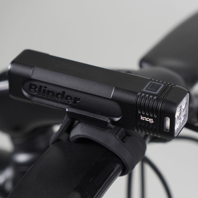 Knog BLINDER 700｜700ルーメンの明るさを備えたUSB-C充電フロント