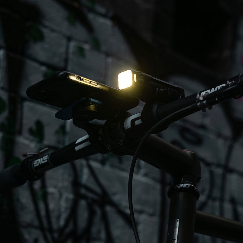 Knog BLINDER 700｜700ルーメンの明るさを備えたUSB-C充電フロント