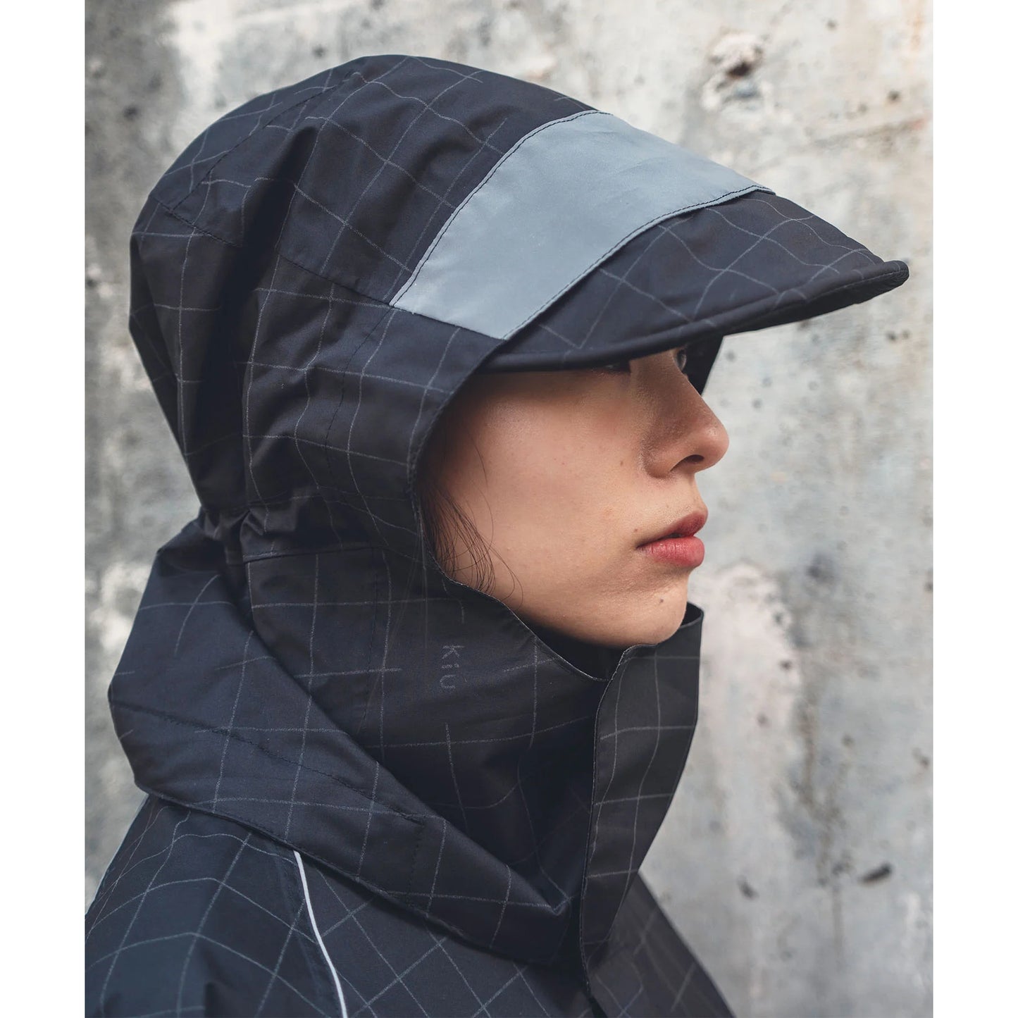 VIS BICYCLE RAINPONCHO（K407） 自転車 レインポンチョ 通勤 雨対策 レインウェア 自転車用 視界確保 レインフード 防水ポンチョ 10,000mm KiU 自転車ウェア 反射材 レインウェア