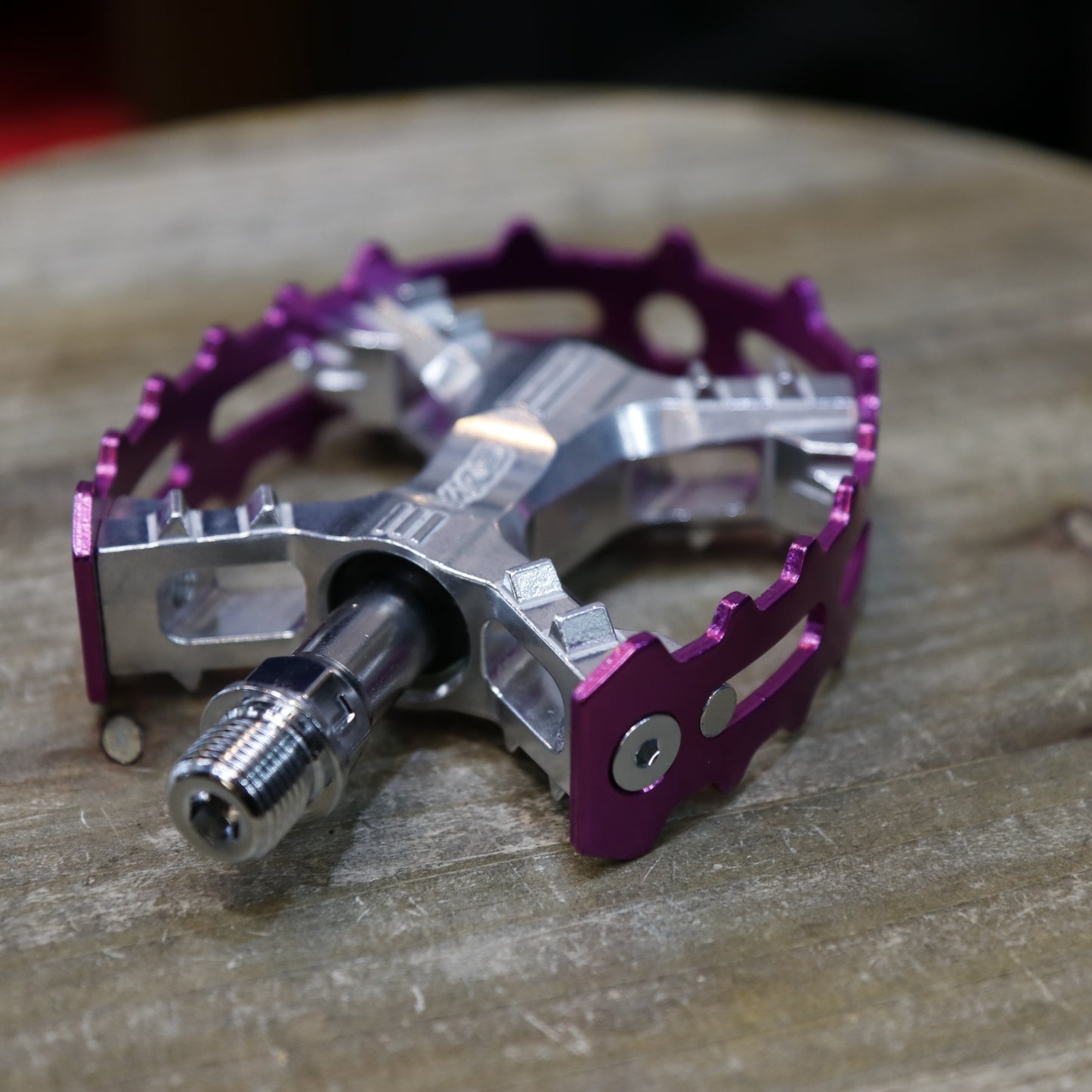 【MKS×BLUE LUG】XC-Ⅲ BEAR TRAP PEDAL ブルーラグ ベアートラップ ミカシマ 三ヶ島 フラットペダル XC-3