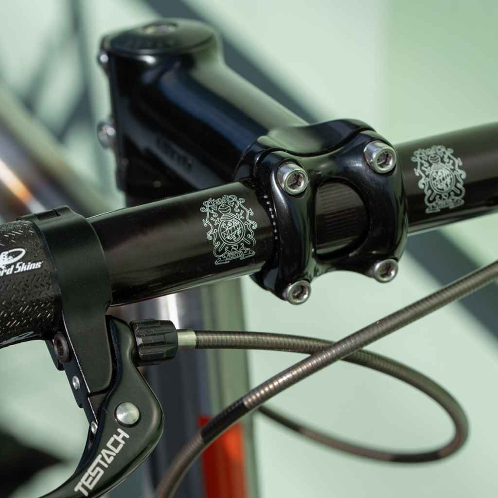 rush bar ニットー ハンドルバー bullhorn bar RB-018 トラックバイク パーツ シングルスピード カスタム ピストバイク ハンドル MADE IN JAPAN ハンドルバー