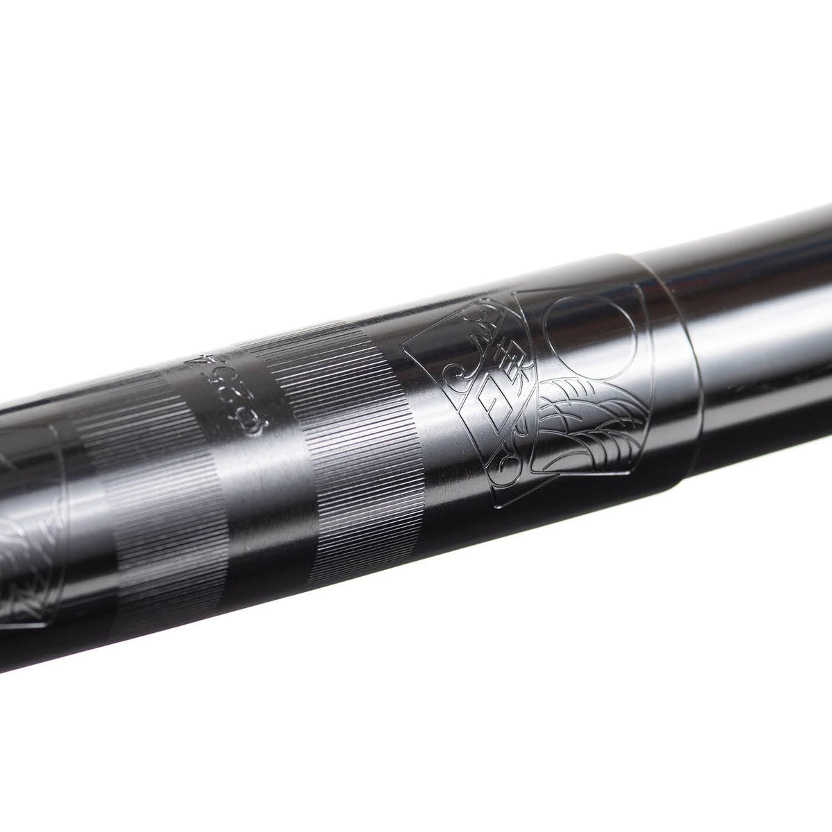 [NITTO × Circles] B136 Hanafuda Bee Bar