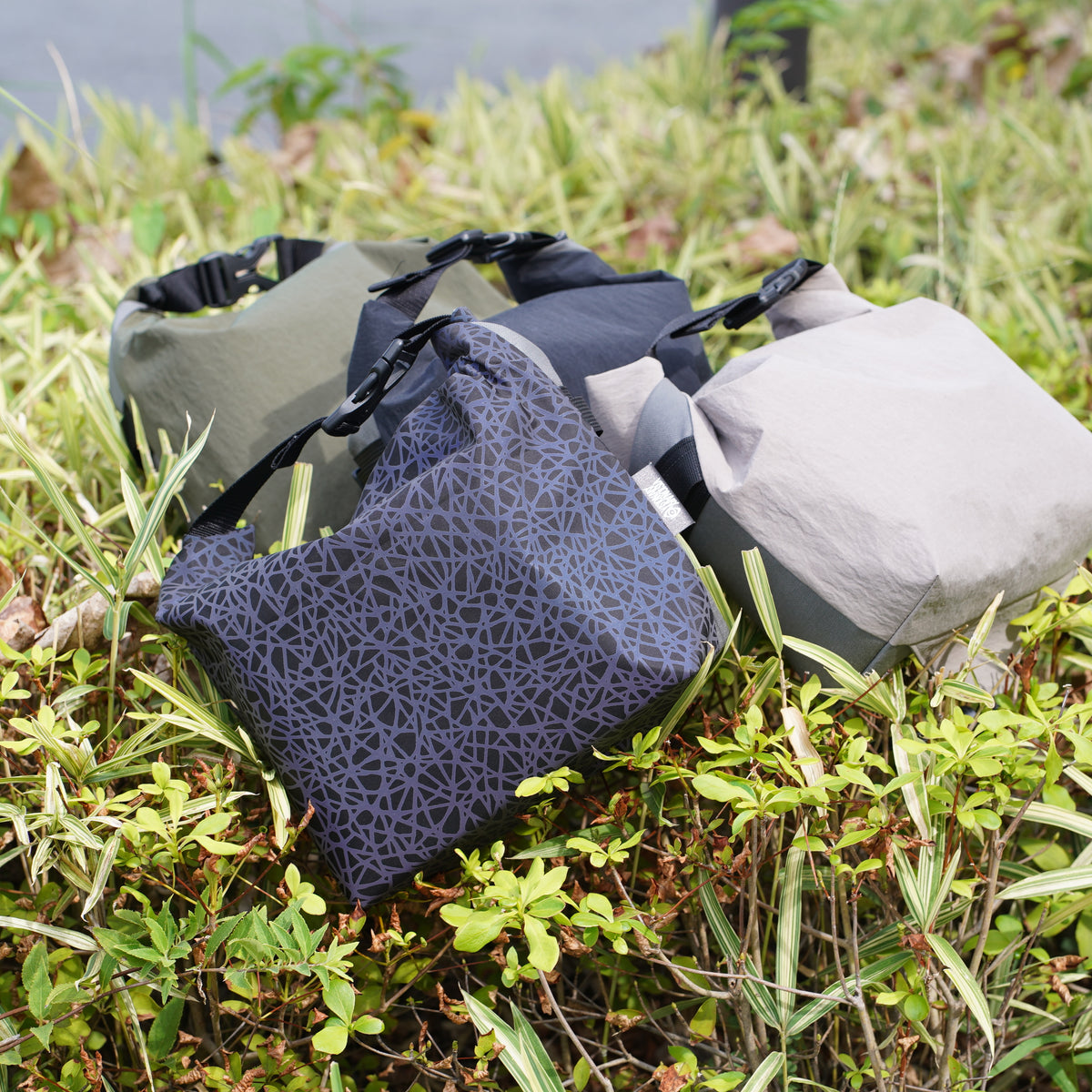 VISIONARY Nothing Bag Nylon Konbu採用 ミニマルバイクバッグ