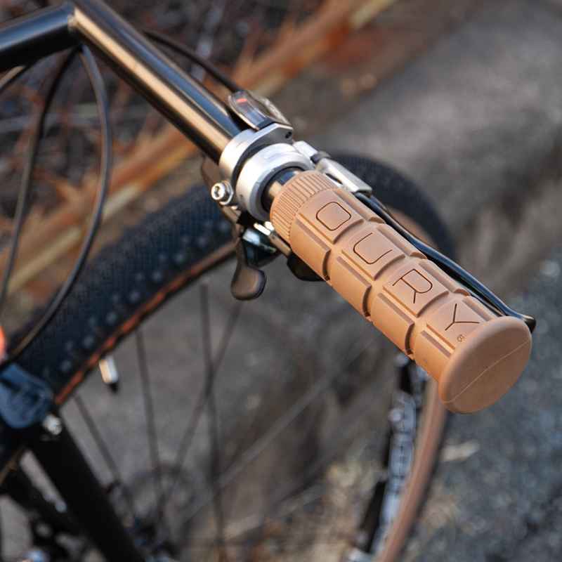 mountain grip BMXグリップ 自転車グリップ交換 ラバーハンドルグリップ カスタムグリップ フランジ付きグリップ ハンドルパーツ アメリカ製バイクパーツ