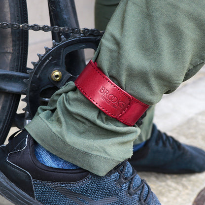 【アウトレット】leather trouser strap（RASPBERRY）