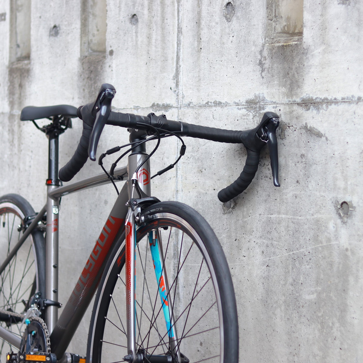 【在庫セール！】STRATTOS S3