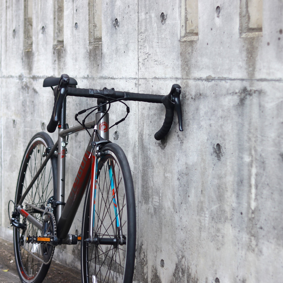 【在庫セール！】STRATTOS S3