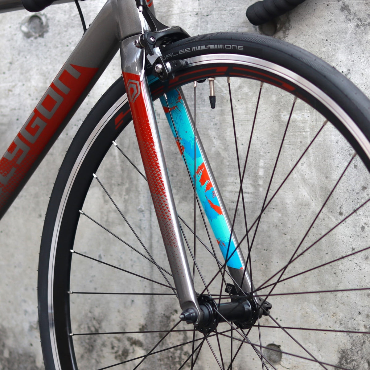 【在庫セール！】STRATTOS S3
